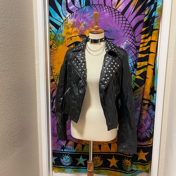 🌈 Lovely studded moto jacket - Picture 4 of 12